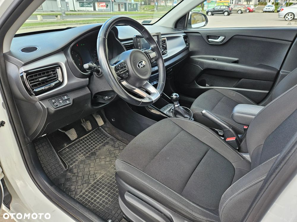 Kia Rio 1.2 L - 23
