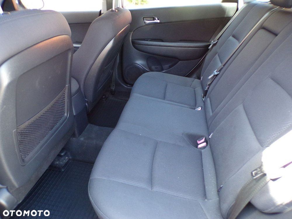 Hyundai i30 - 23