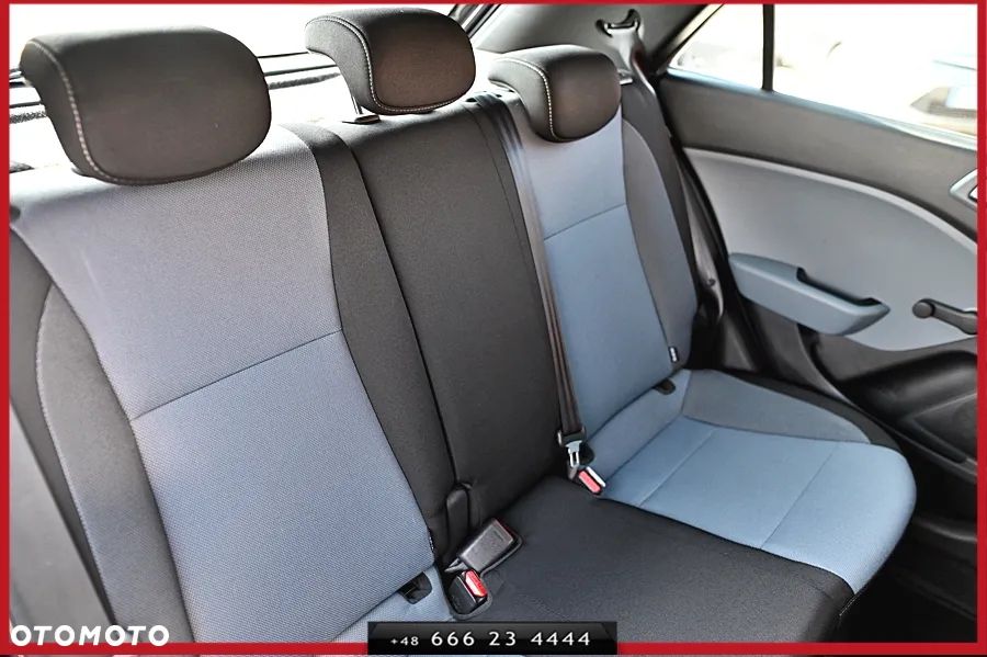 Hyundai i20 1.2 Pure - 23