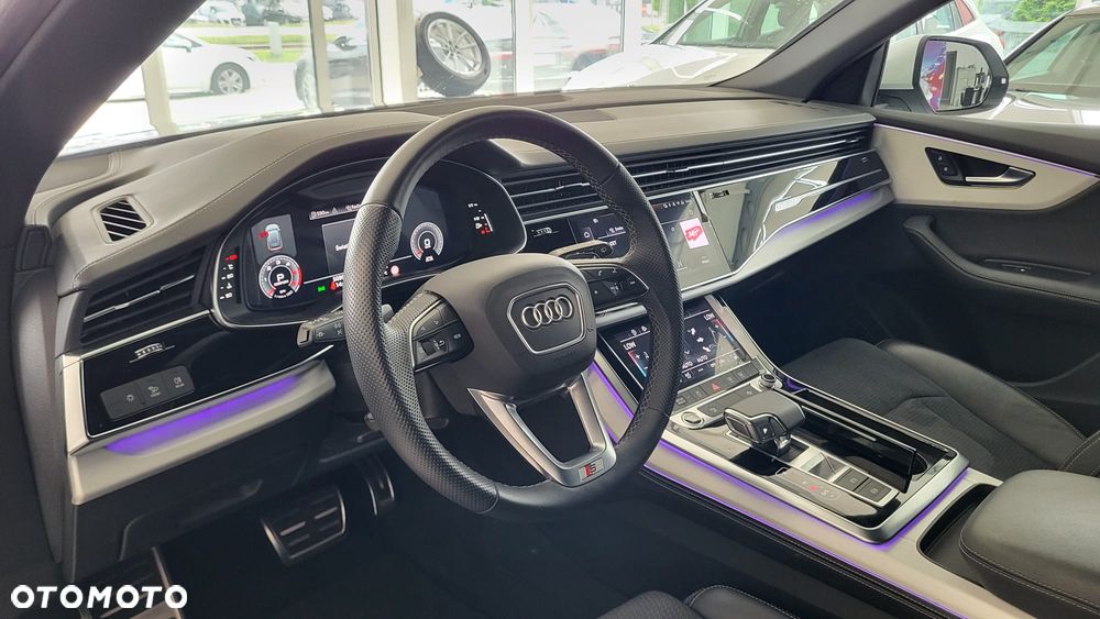 Audi Q8 - 6