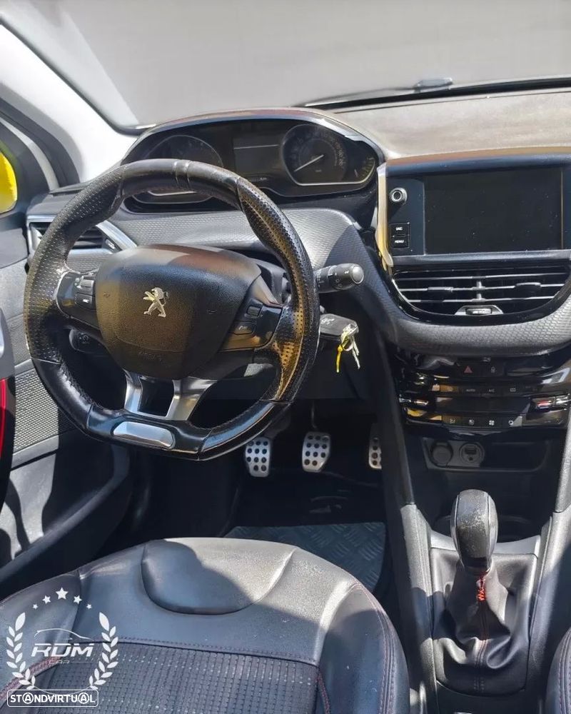 Peugeot 208 1.2 PureTech GT Line - 8