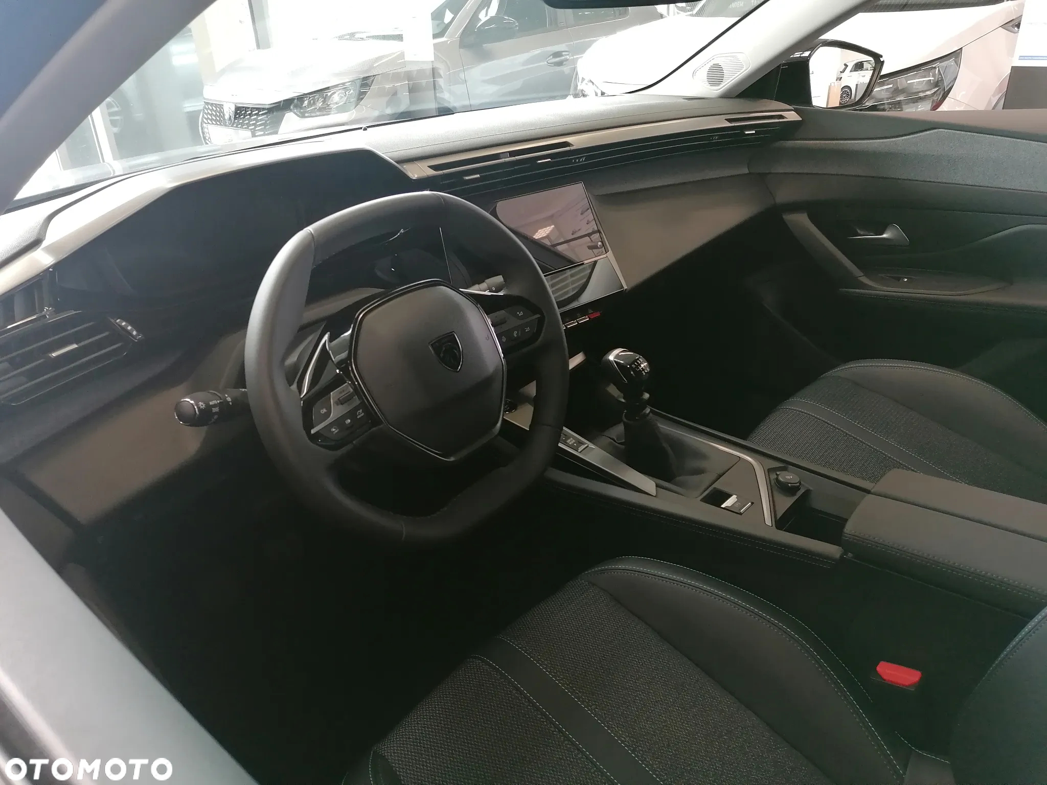 Peugeot 308 1.2 PureTech Allure S&S - 5