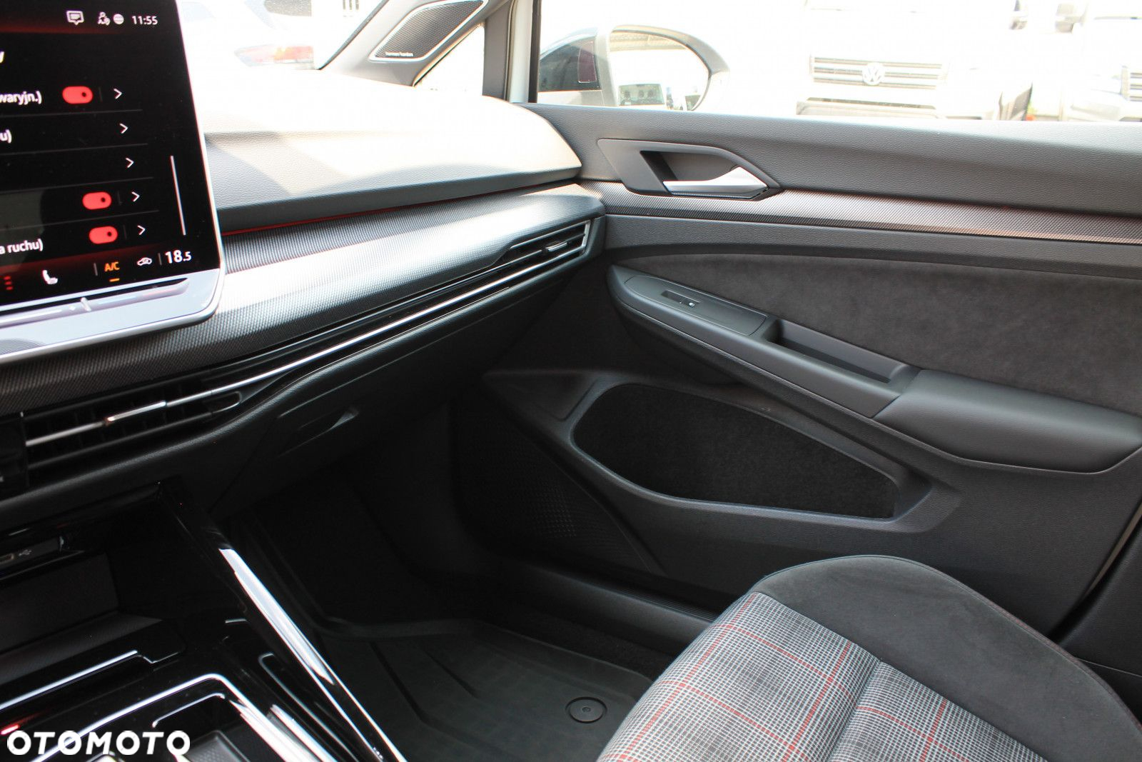 Volkswagen Golf - 21