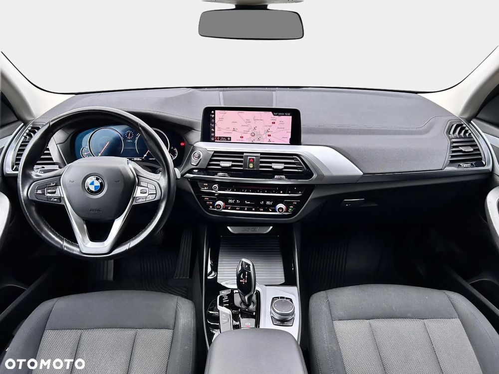 BMW X3 xDrive20i GPF Advantage - 23