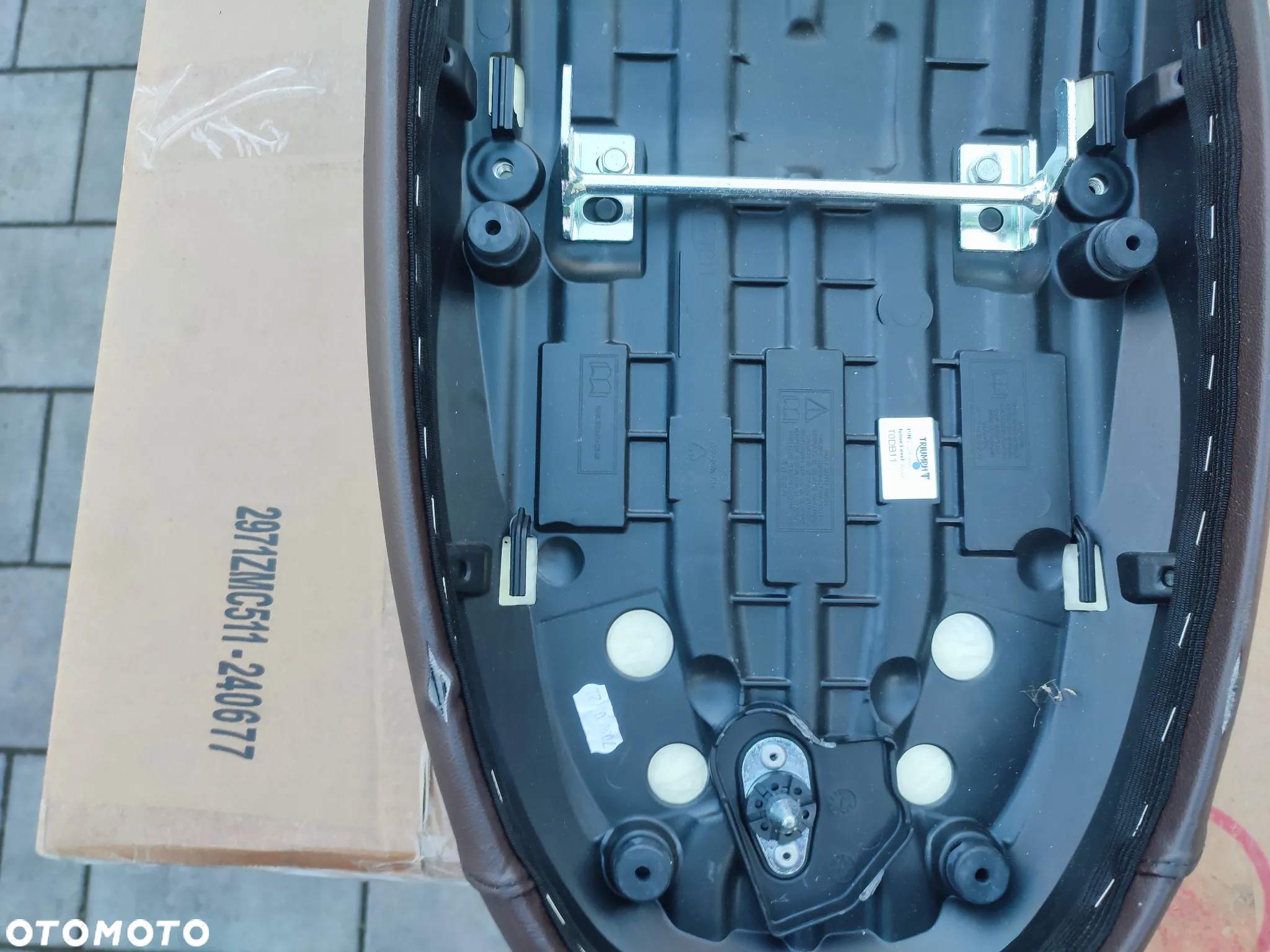Fotel, kanapa, siedzenie Triumph T120 Bonneville - 31