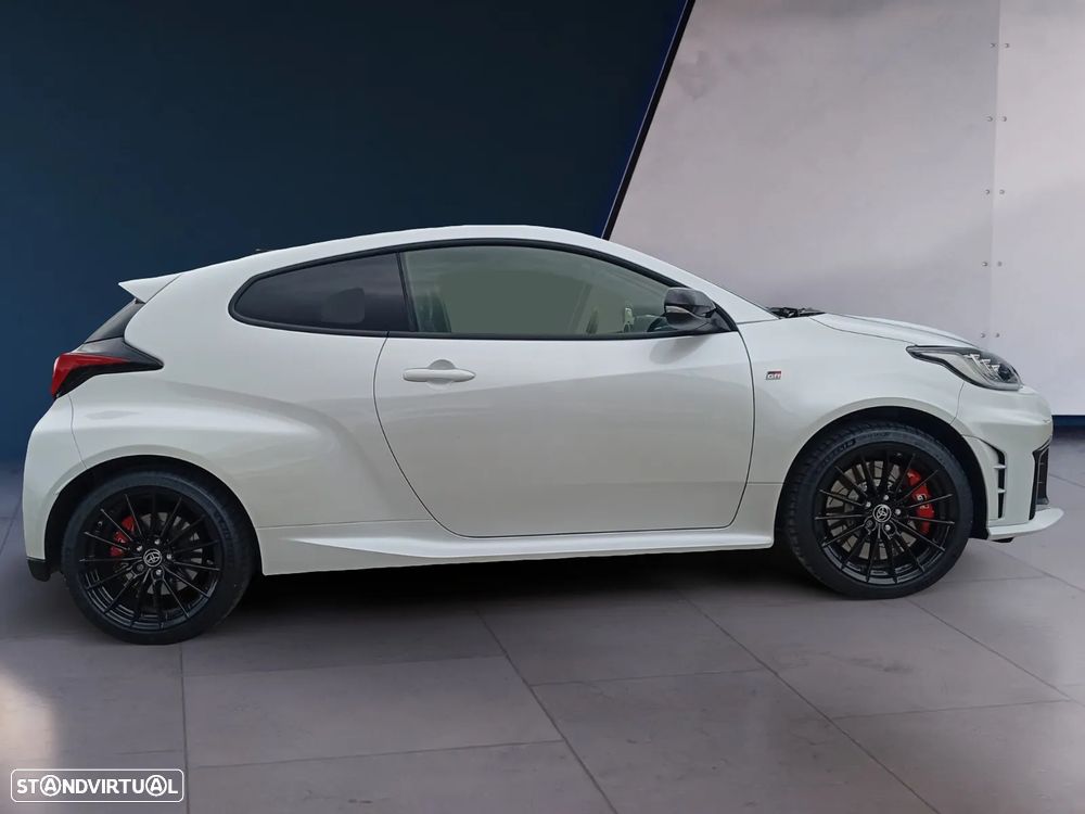 Toyota GR Yaris 1.6 T Legend T/M - 4