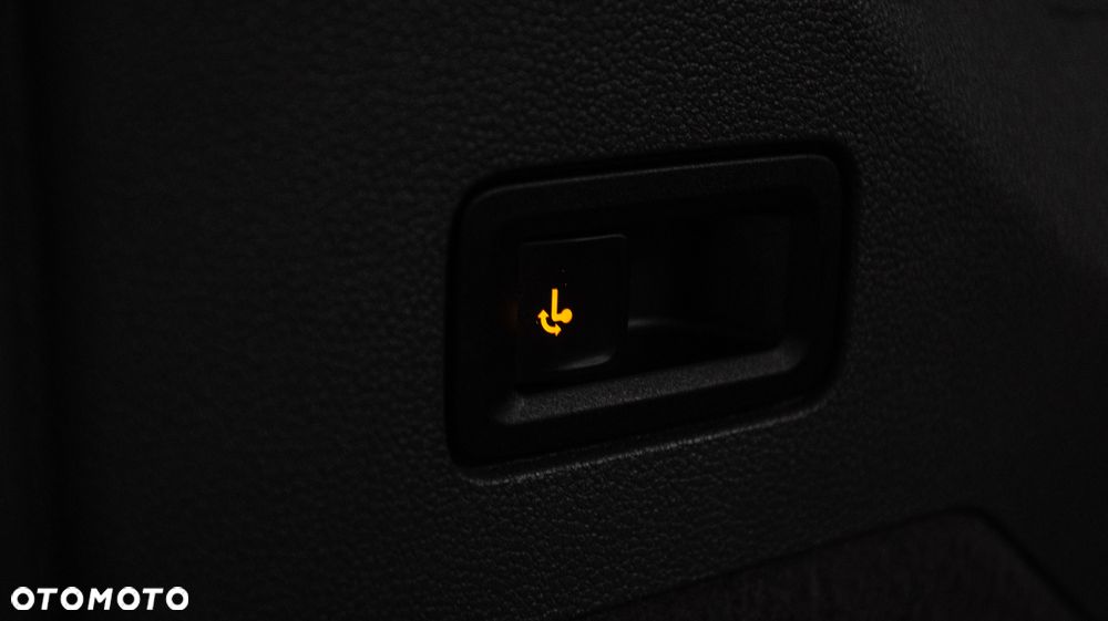 Volkswagen Multivan 2.0 TSI L1 Style DSG - 21