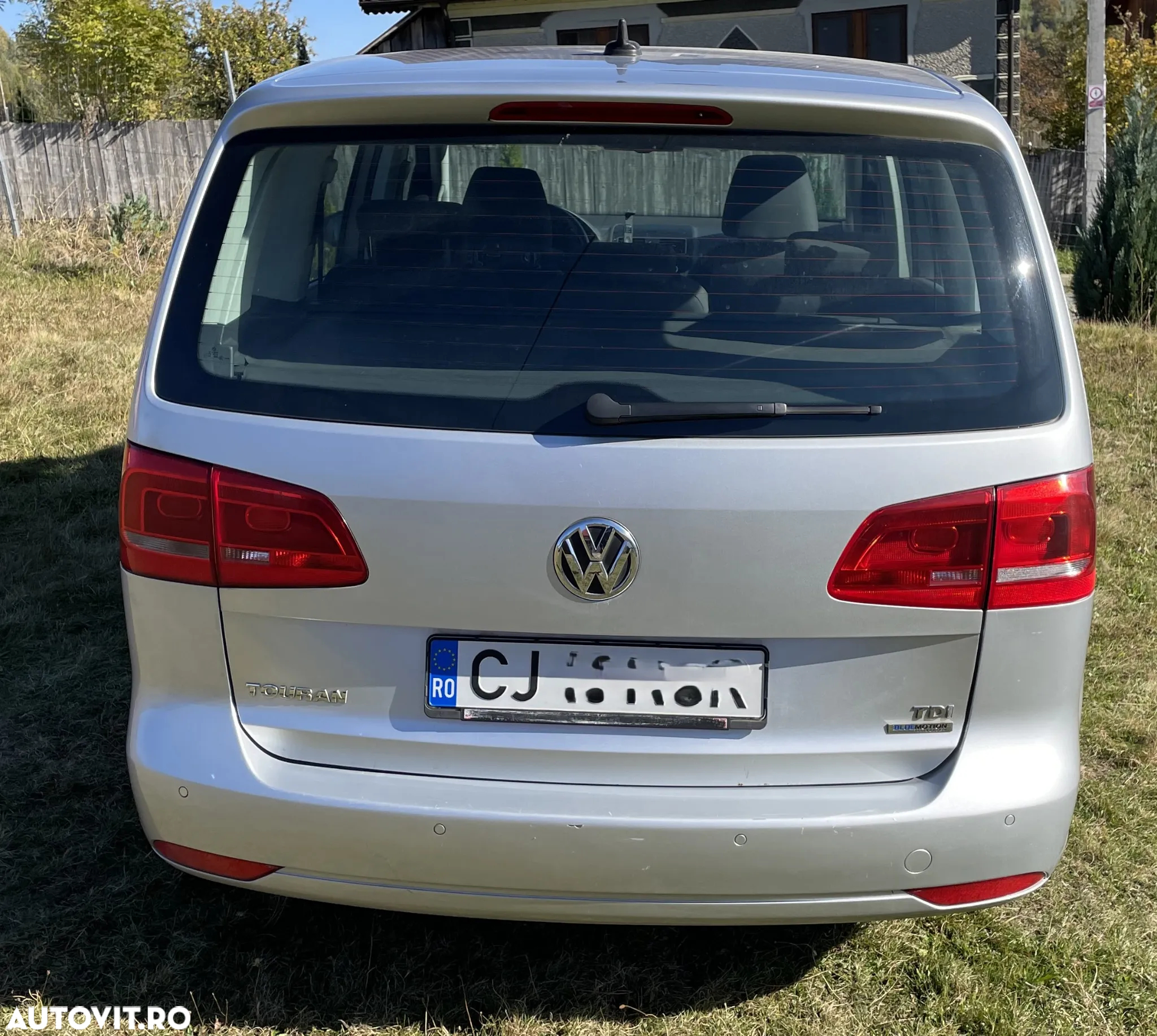 Volkswagen Touran 1.6 TDI BlueMotion Technology Comfortline - 8