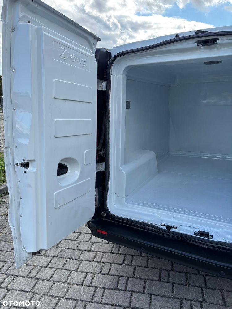 Renault Trafic - 12