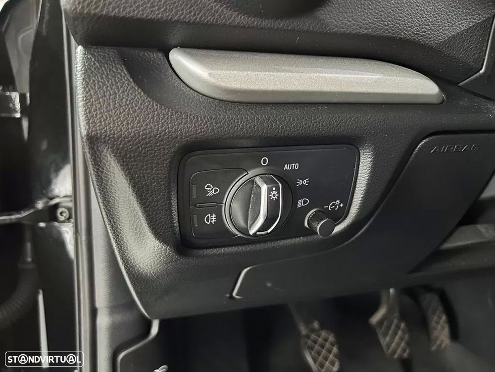 Audi A3 Sportback 30 TFSI Design - 20