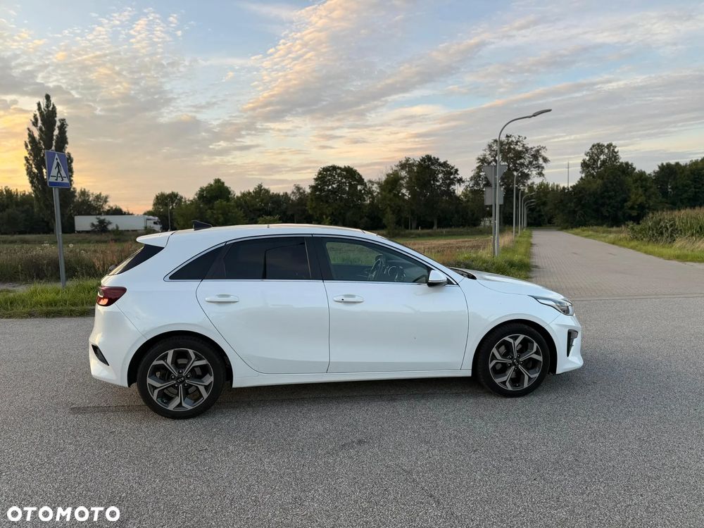 Kia Ceed 1.4 T-GDI DCT OPF Platinum Edition - 10
