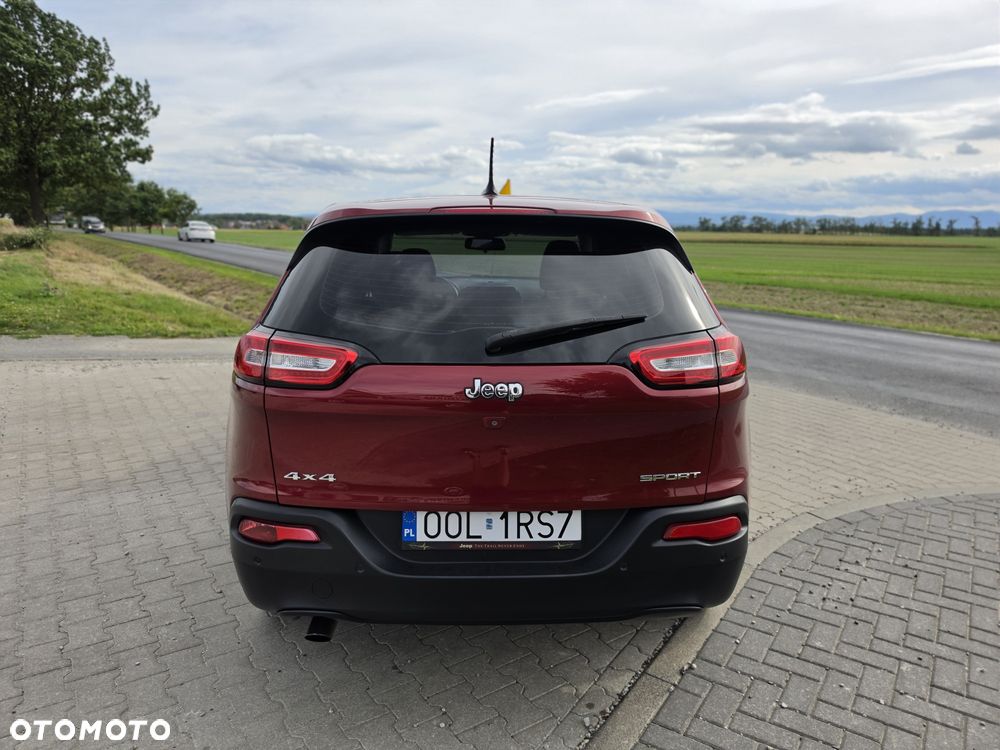 Jeep Cherokee - 5
