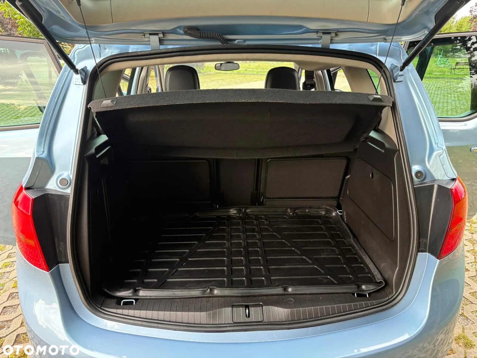 Opel Meriva - 8
