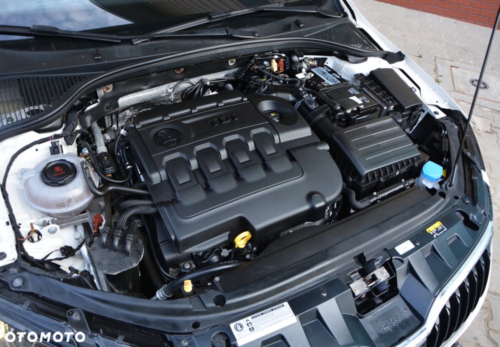 Skoda Octavia 1.6 TDI Premium Edition - 23