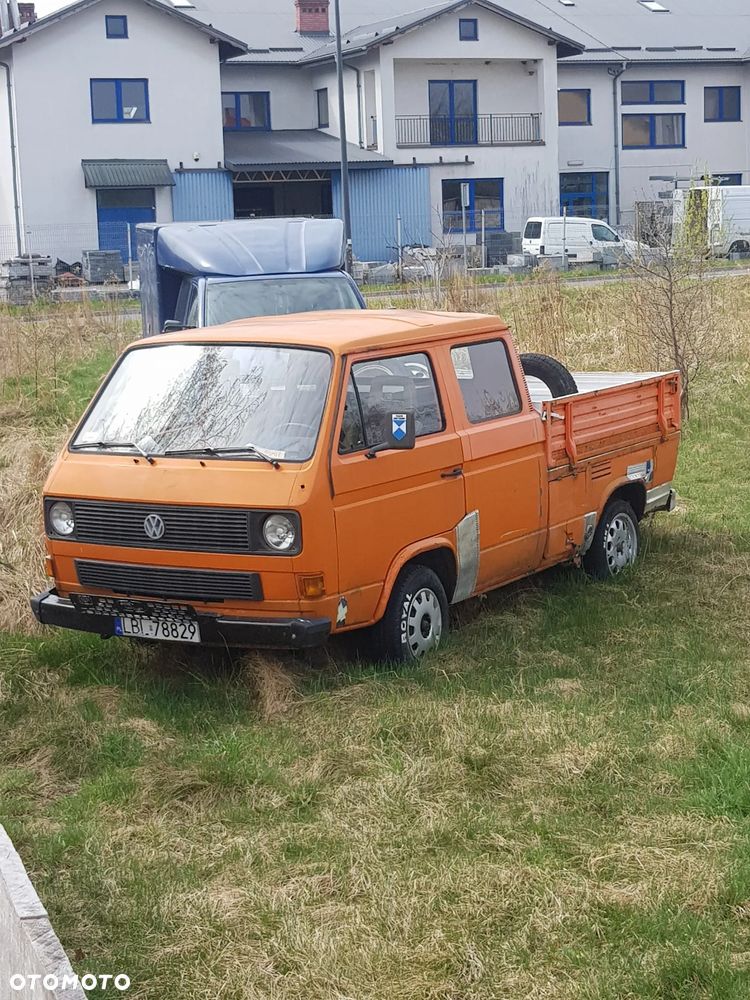 Volkswagen Transporter - 1