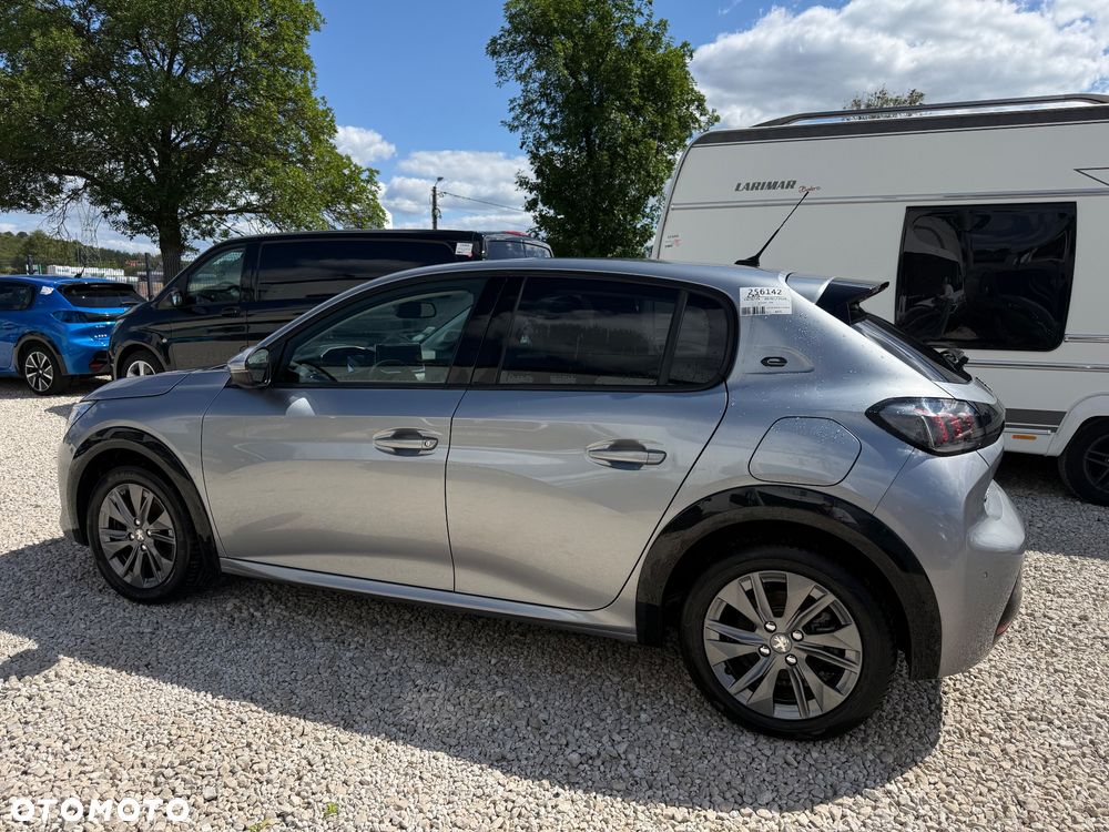 Peugeot 208 - 7