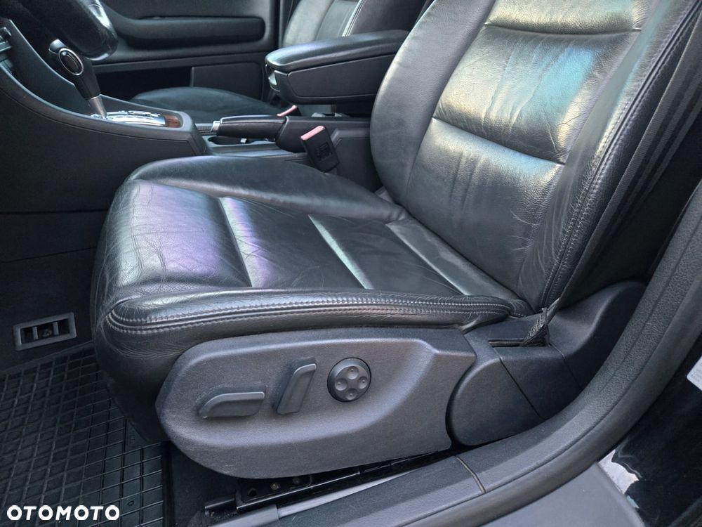 Audi A4 Limousine - 10