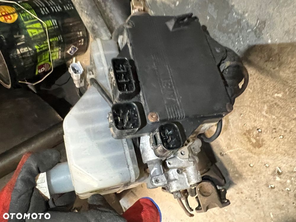 Pompa hamulcowa abs Mitsubishi pajero 3 3.2did - 5