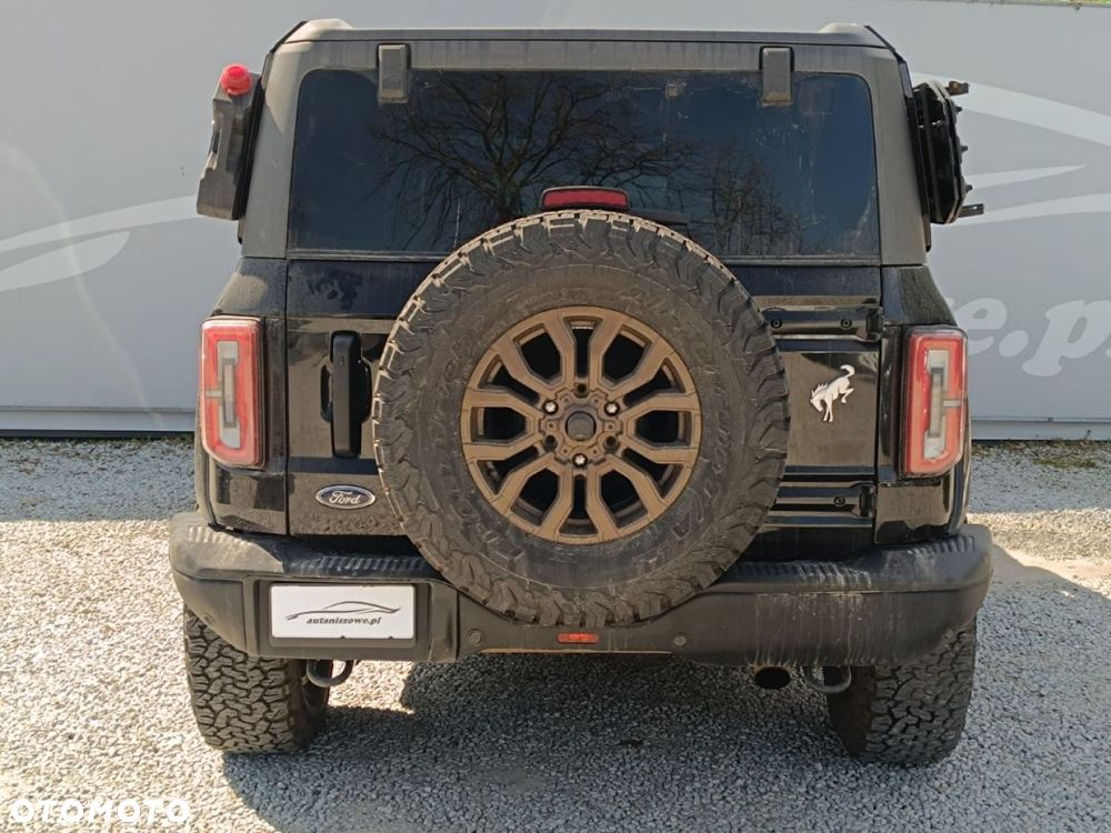 Ford Bronco - 14