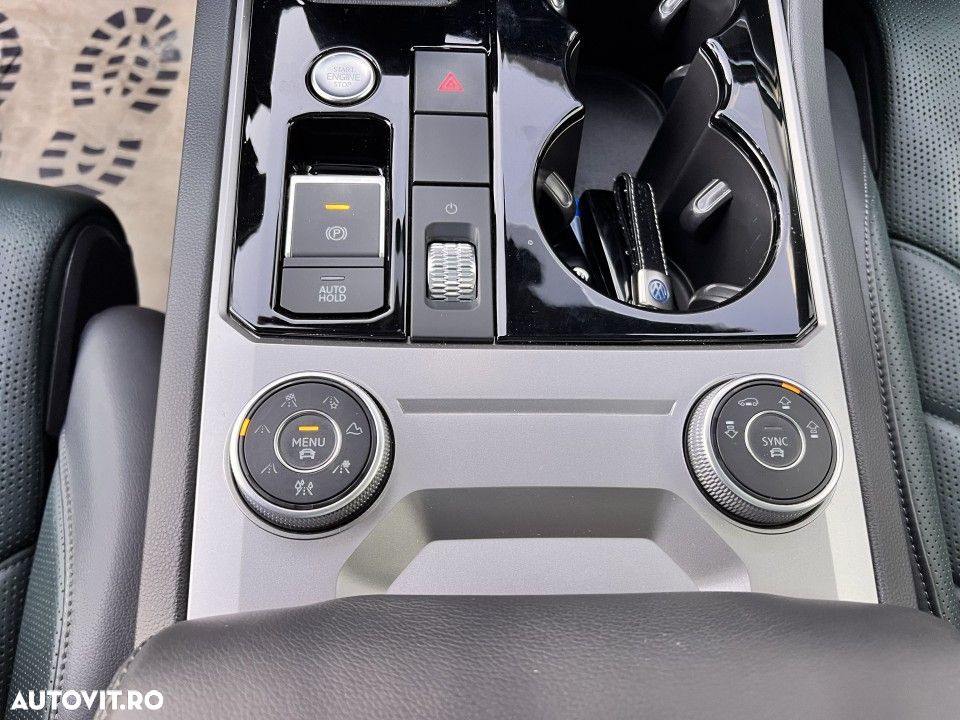 Volkswagen Touareg - 18