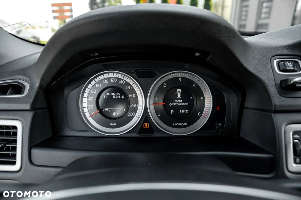 Volvo V70 D5 AWD Geartronic Edition Pro - 26