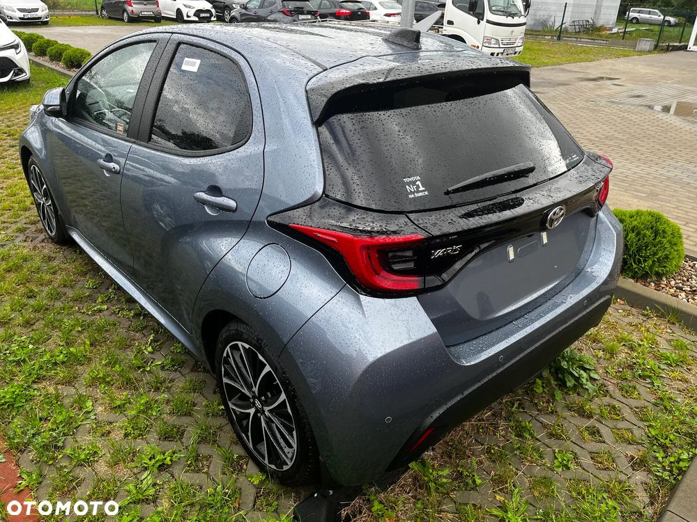 Toyota Yaris Hybrid 1.5 Selection Style - 9