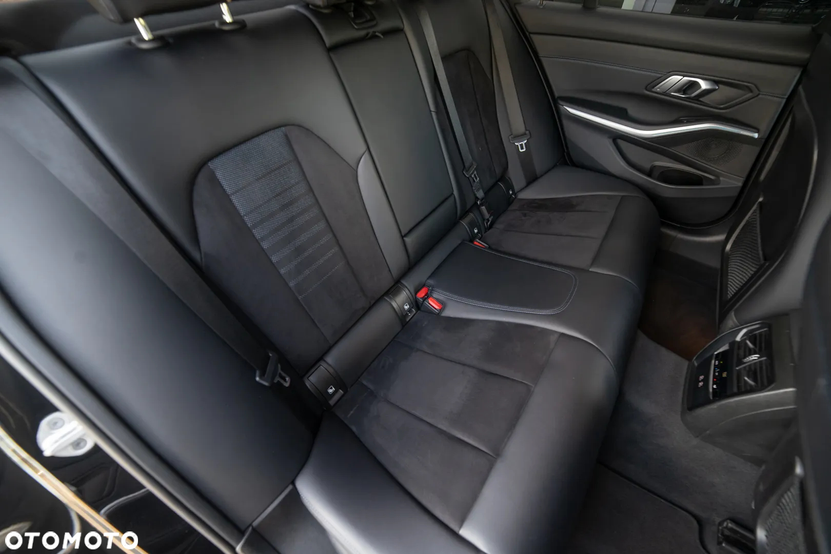 BMW Seria 3 320i M Sport sport - 40