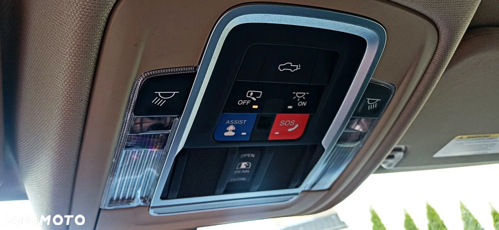 RAM 1500 5.7 Crew Cab Laramie - 20