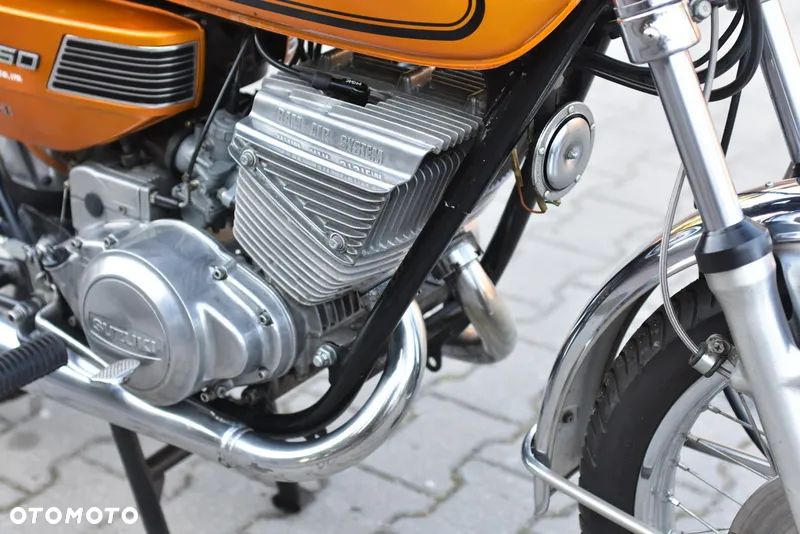 Suzuki Inny - 10