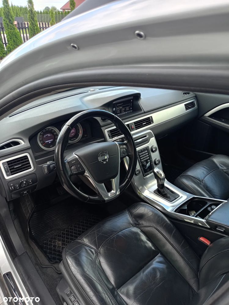 Volvo V70 D3 Momentum - 13