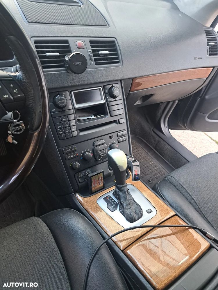 Volvo XC 90 2.4 D Aut. 7 locuri - 15