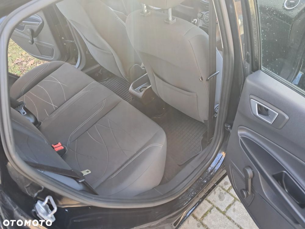 Ford Fiesta 1.25 Celebration - 16