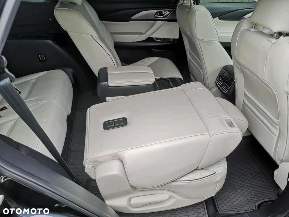 Mazda CX-9 - 33