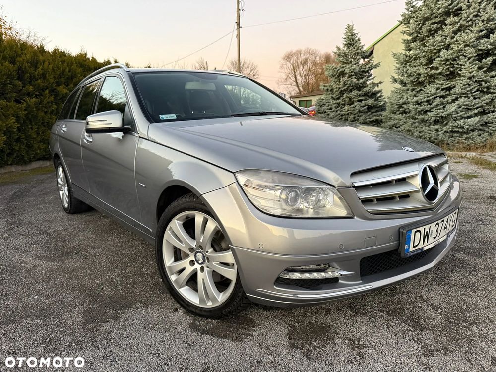 Mercedes-Benz Klasa C 250 CDI BlueEff Avantgarde 4-Matic - 32