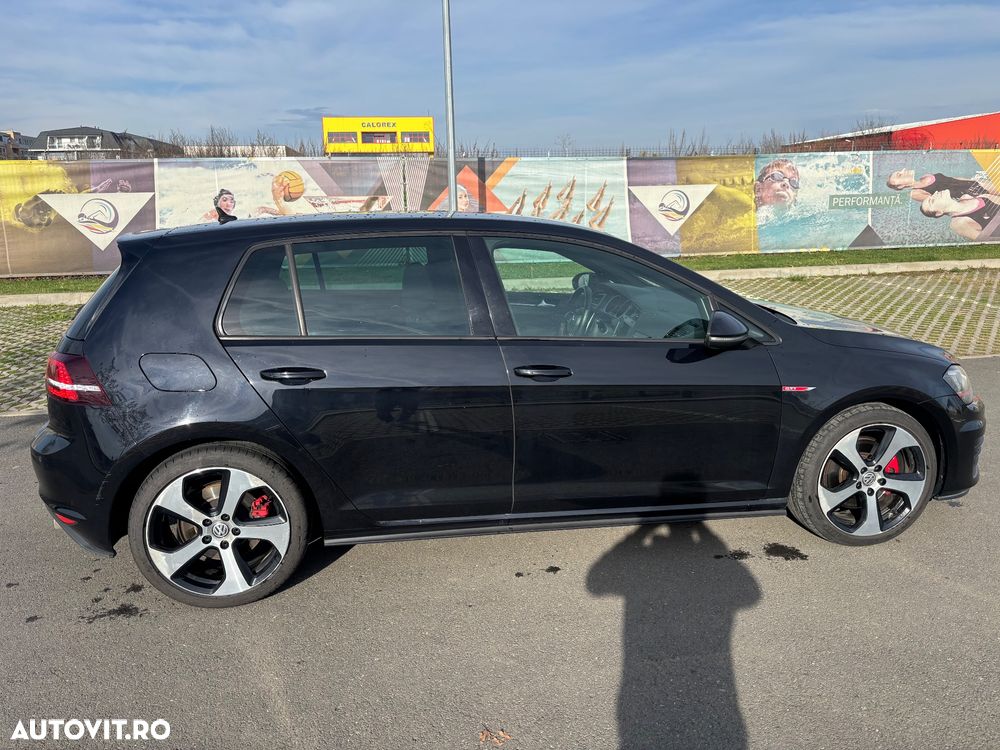Volkswagen Golf GTI BlueMotion Technology DSG - 17