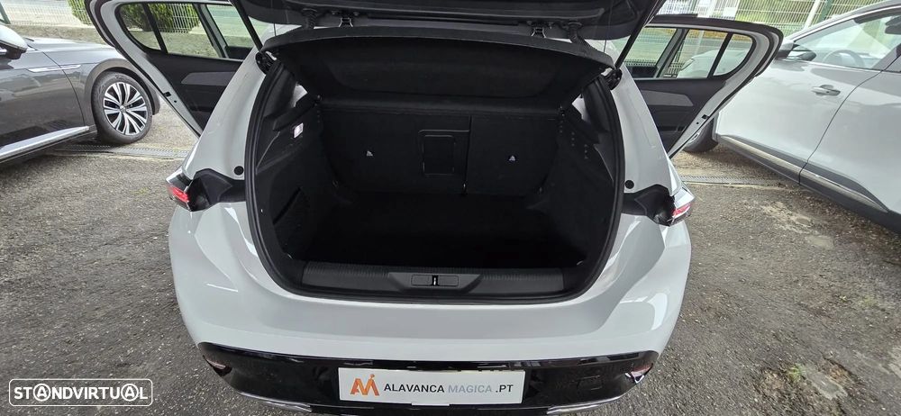 Peugeot 308 BlueHDi 130 EAT8 Allure - 33