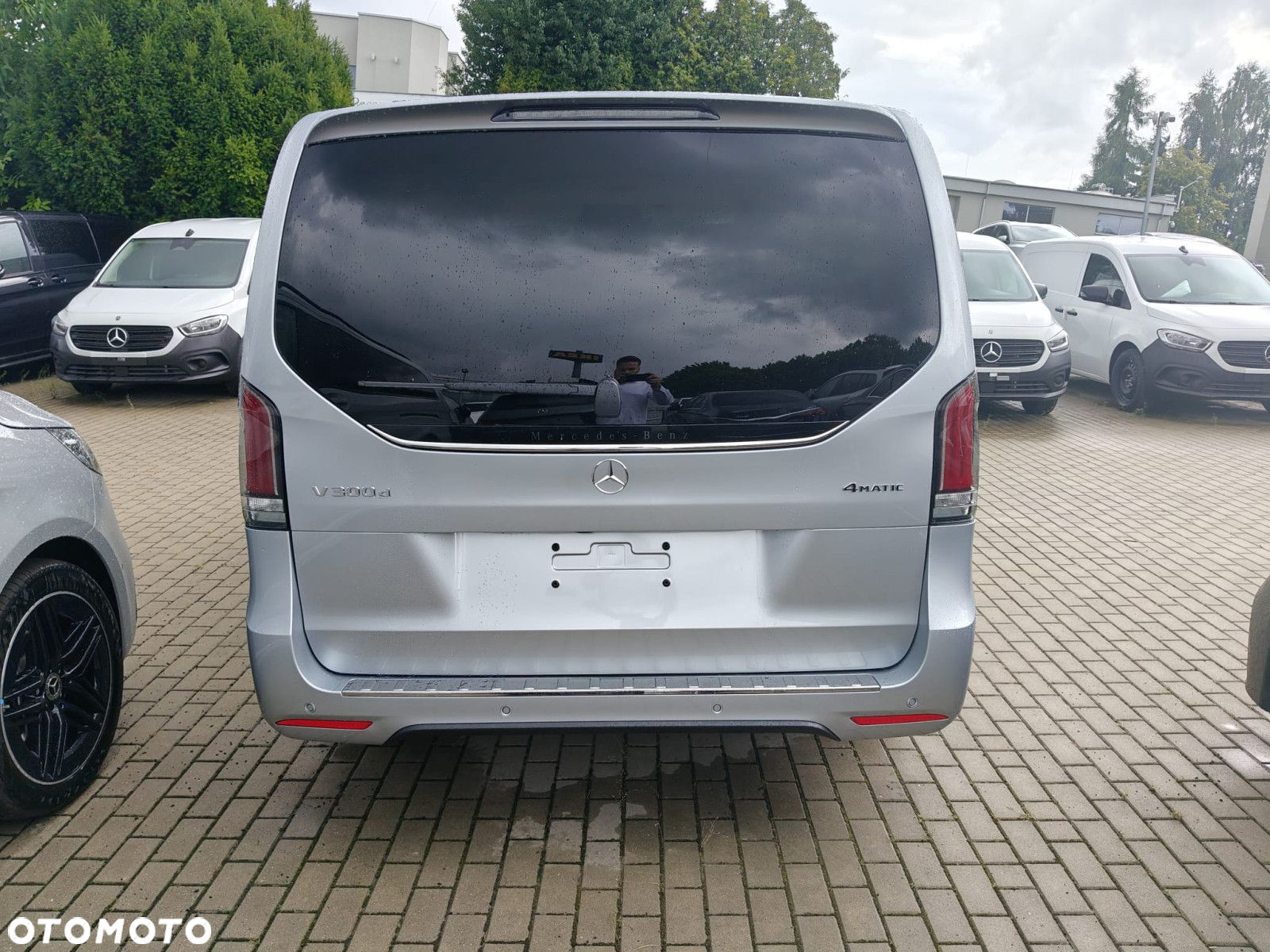 Mercedes-Benz Klasa V - 7
