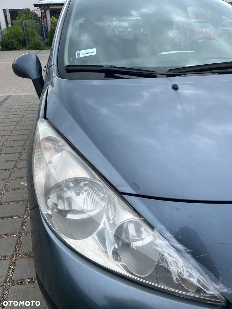 Peugeot 207 1.4 HDi Presence - 4