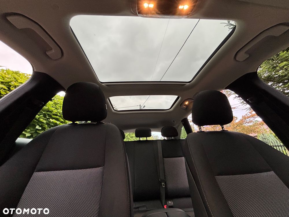 Mercedes-Benz Klasa C 220 d 4Matic T 9G-TRONIC Avantgarde - 21