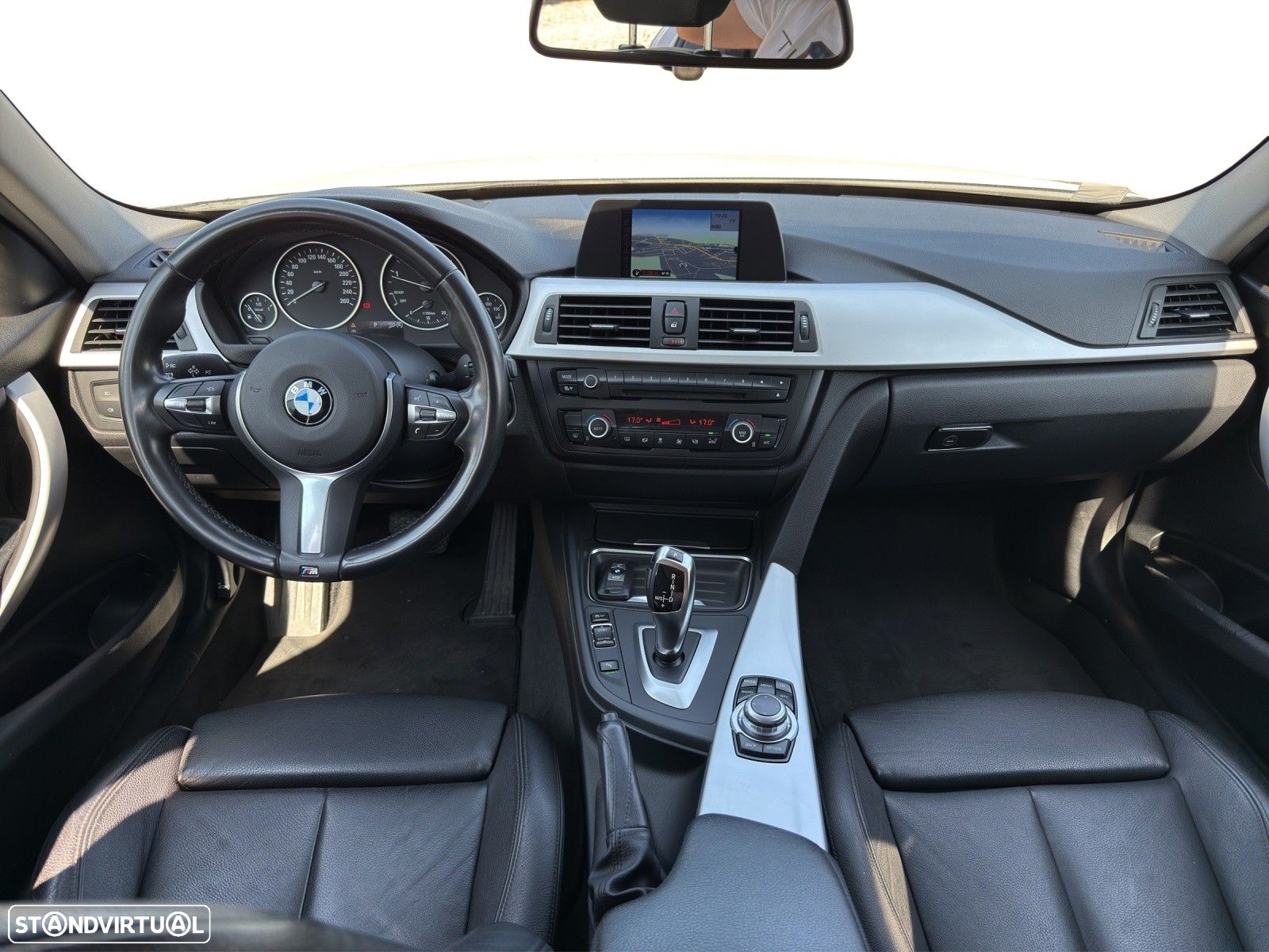 BMW 318 d Touring Auto - 8