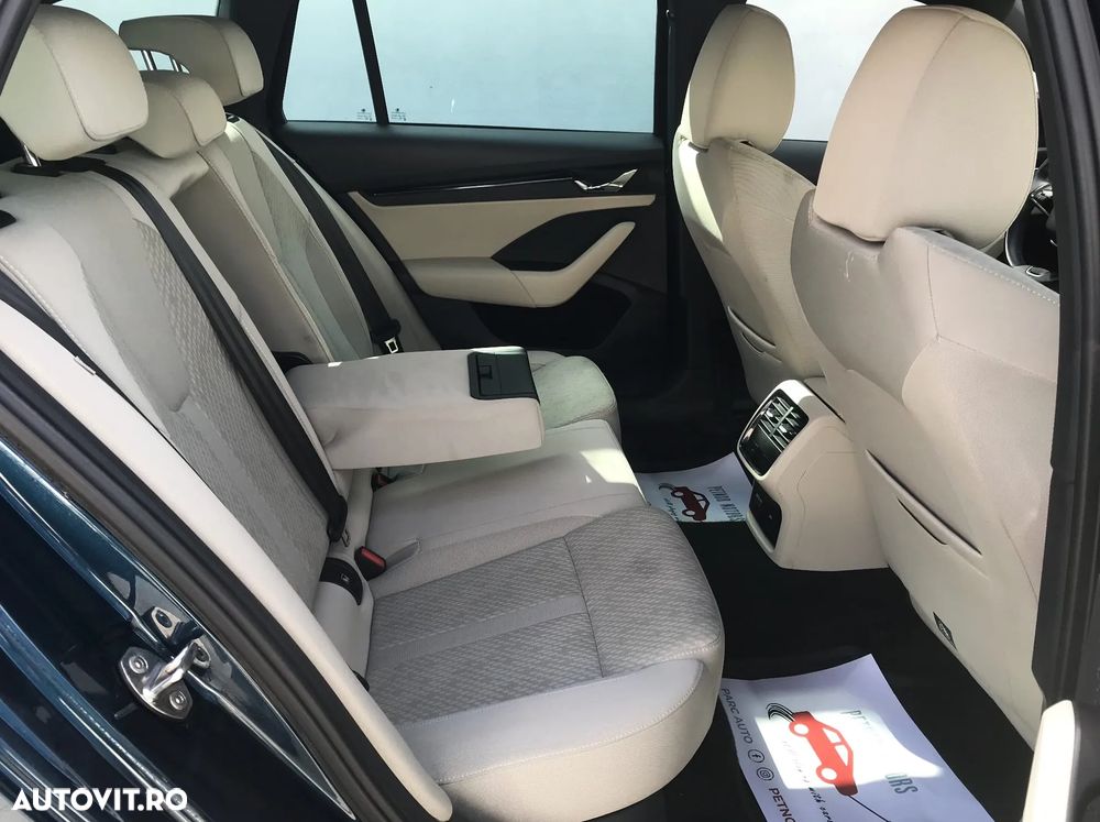 Skoda Octavia 1.5 TSI DSG MHEV Style - 15