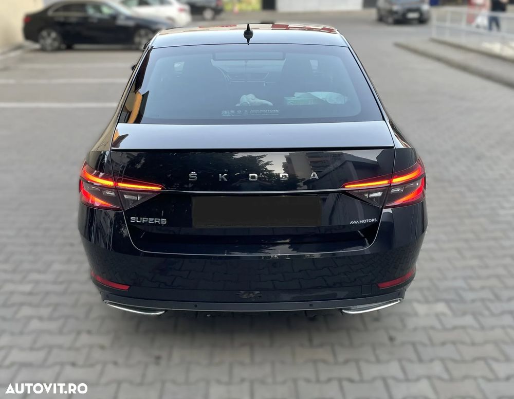 Skoda Superb 2.0 TDI DSG Sportline - 6