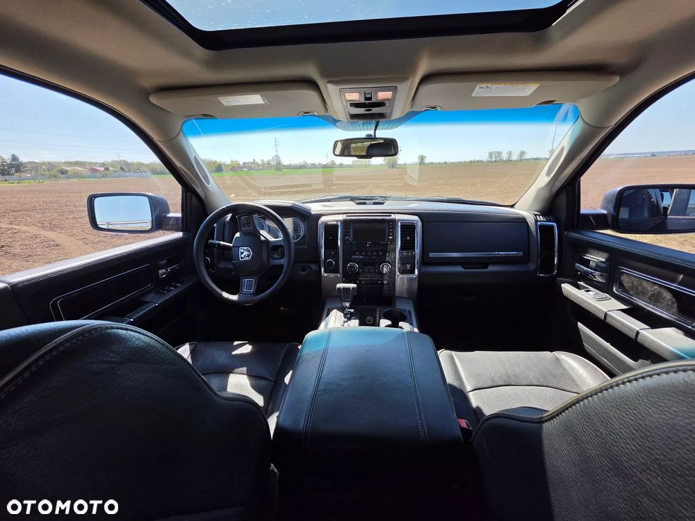 Dodge RAM - 18