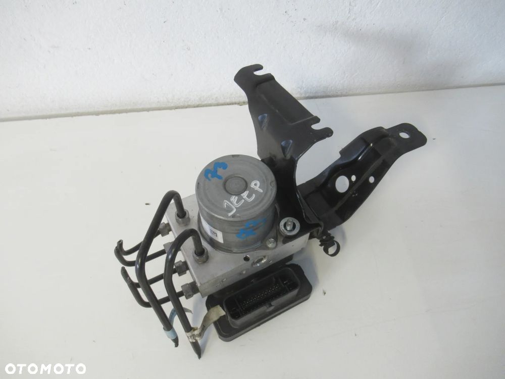 POMPA HAMULCOWA ABS JEEP CHEROKEE V KL 2.0D 170KM P68237001AD 68237001AD 2013-2018 - 2