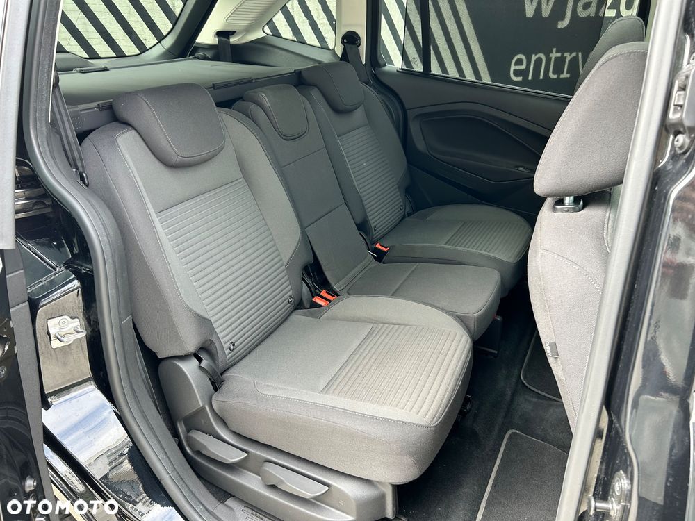 Ford Grand C-MAX - 14