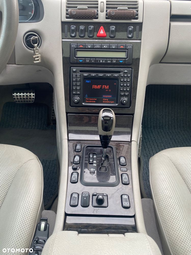 Mercedes-Benz Klasa E 320 T CDI Avantgarde - 4