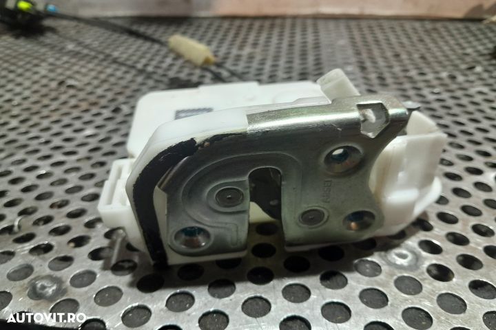 Broasca usa fata dreapta L5914 L5914 Mitsubishi ASX 1 [2010 - 2012] C - 3