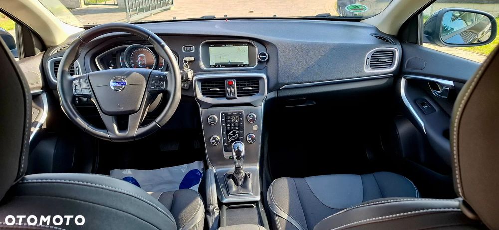 Volvo V40 D3 Geartronic Inscription - 11