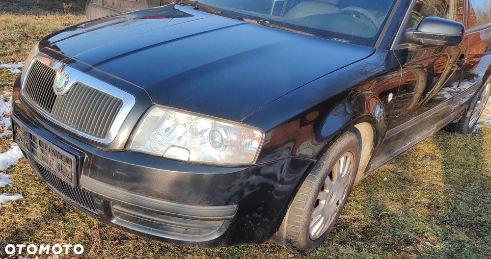 Skoda Superb lampa maska drzwi klapa zderzak - 1