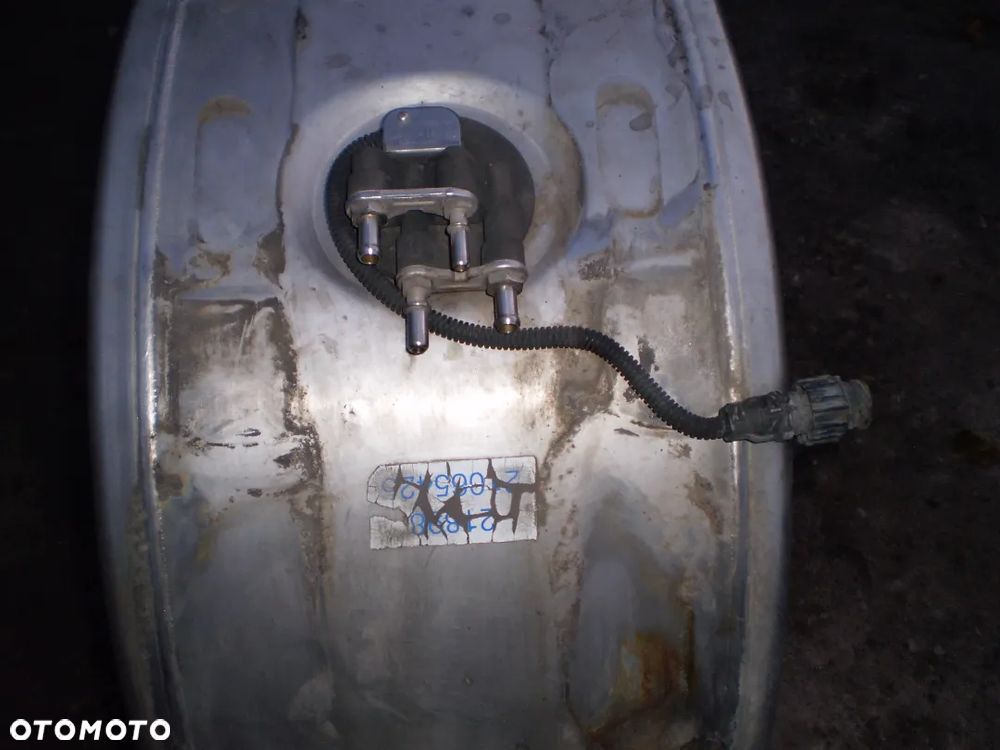 zbiornik ADBLUE RENAULT premium 460 DXI - 2